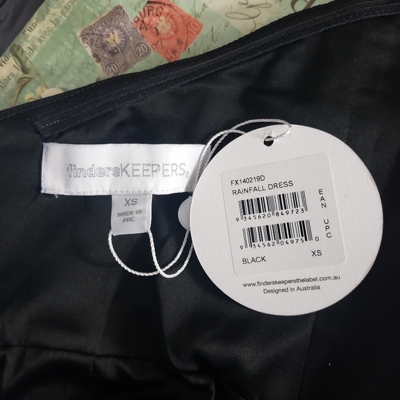 Finders Keepers Rainfall Peplum Dress - Picture 4 of 5